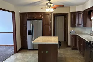 2430 E Bayberry Dr, Harrisburg, PA 17112 - Photo 5