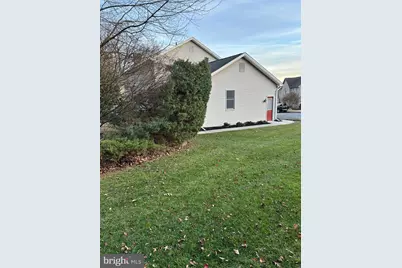 2430 E Bayberry Drive, Harrisburg, PA 17112 - Photo 25