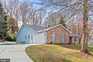 451 Boyer St, Halifax, PA 17032 - Photo 3