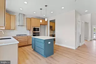 1010 Edorma Ct, Harrisburg, PA 17112 - Photo 3