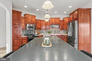 4528 Laurelwood Dr, Harrisburg, PA 17110 - Photo 13