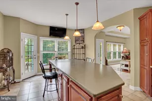 4528 Laurelwood Dr, Harrisburg, PA 17110 - Photo 11