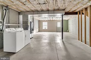 861 Gregs Dr, Harrisburg, PA 17111 - Photo 23