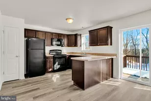 865 Gregs Dr, Harrisburg, PA 17111 - Photo 9