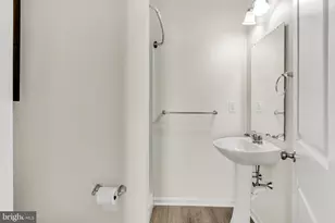 865 Gregs Dr, Harrisburg, PA 17111 - Photo 15