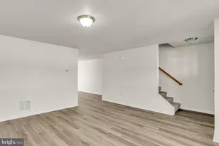 865 Gregs Dr, Harrisburg, PA 17111 - Photo 5