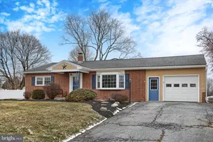 7194 Catherine Dr, Harrisburg, PA 17112 - Photo 3