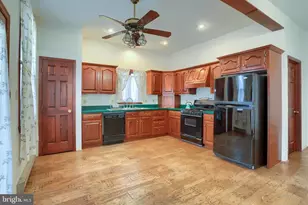 301 Swan St, Harrisburg, PA 17111 - Photo 21