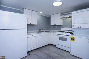 6303 Pine St, Harrisburg, PA 17112 - Photo 3