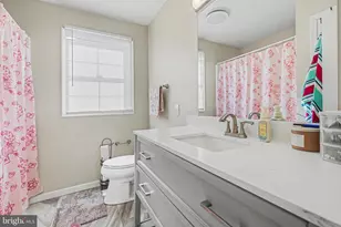 897 Sunny Hill Ln, Harrisburg, PA 17111 - Photo 15