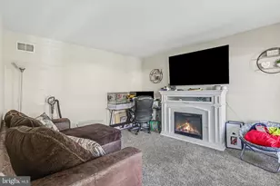 897 Sunny Hill Ln, Harrisburg, PA 17111 - Photo 3