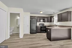 727 Gregs Dr, Harrisburg, PA 17111 - Photo 7