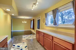 126 Birch St, Middletown, PA 17057 - Photo 9