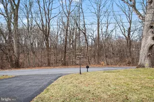 730 Shady Dr, Harrisburg, PA 17111 - Photo 9