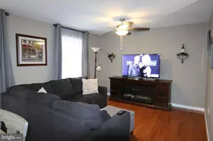 7876 Manada Ct, Harrisburg, PA 17112 - Photo 3