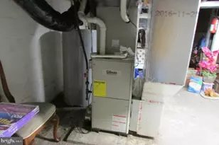 4614 Clarendon St, Harrisburg, PA 17109 - Photo 5