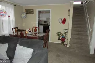 4614 Clarendon St, Harrisburg, PA 17109 - Photo 3