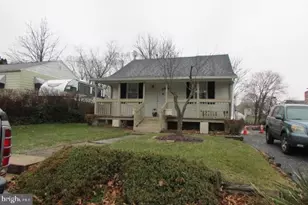 4614 Clarendon St, Harrisburg, PA 17109 - Photo 1