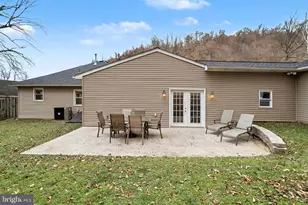 823 Roberts Valley Rd, Harrisburg, PA 17110 - Photo 29