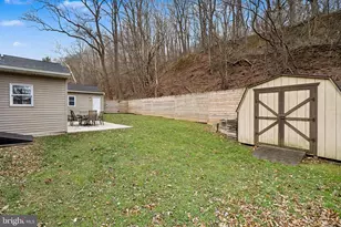 823 Roberts Valley Rd, Harrisburg, PA 17110 - Photo 31