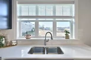 2505 Hawthorne Dr, Harrisburg, PA 17110 - Photo 7