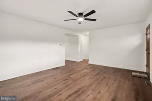 6216 Locust St, Harrisburg, PA 17112 - Photo 3