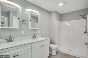 1500 Embassy Dr, Harrisburg, PA 17109 - Photo 21