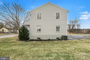 221 N Duke St, Hummelstown, PA 17036 - Photo 23