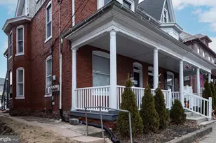 21 N Pine St, Middletown, PA 17057 - Photo 3