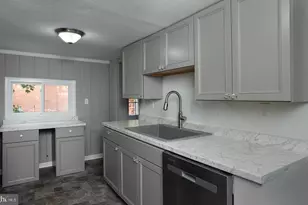 303 N Pine St, Middletown, PA 17057 - Photo 7