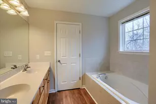 33 Carousel Cir, Hershey, PA 17033 - Photo 23