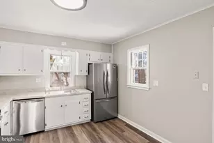 450 N 69th St, Harrisburg, PA 17111 - Photo 13