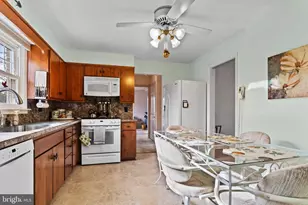 4603 Danbury Rd, Harrisburg, PA 17109 - Photo 7