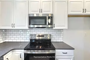 7847 Oakbrook Dr, Harrisburg, PA 17112 - Photo 3