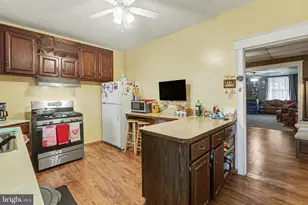 2031 Swatara St, Harrisburg, PA 17104 - Photo 9