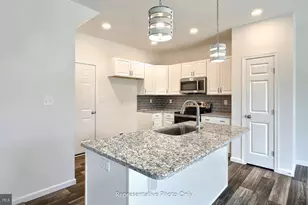 7849 Oakbrook Dr, Harrisburg, PA 17112 - Photo 5