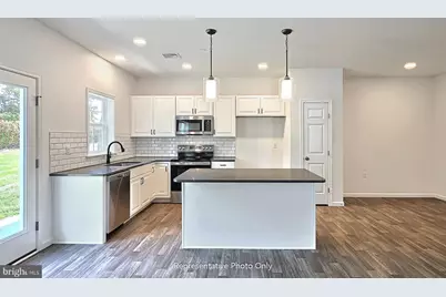 7857 Oak Brook Drive, Harrisburg, PA 17112 - Photo 5