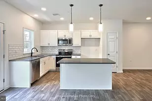 7857 Oakbrook Dr, Harrisburg, PA 17112 - Photo 5