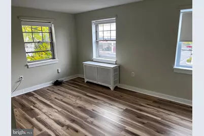 804 E Chocolate Avenue, Hershey, PA 17033 - Photo 7