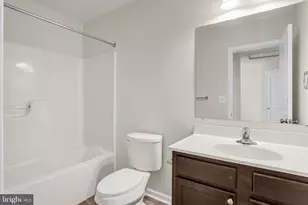 976 Gregs Dr, Harrisburg, PA 17111 - Photo 19