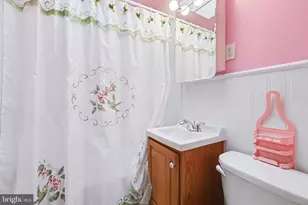 2104 Berryhill St, Harrisburg, PA 17104 - Photo 19