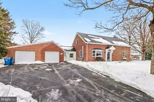 123 Florence Dr, Harrisburg, PA 17112 - Photo 3