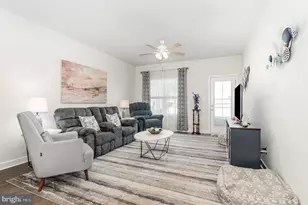 2268 Caroline Ln, Harrisburg, PA 17110 - Photo 9