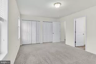 869 Gregs Dr, Harrisburg, PA 17111 - Photo 15