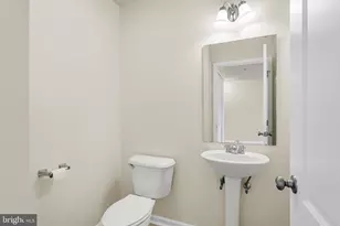 856 Gregs Dr, Harrisburg, PA 17111 - Photo 11