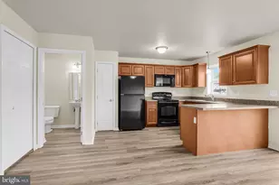 856 Gregs Dr, Harrisburg, PA 17111 - Photo 7