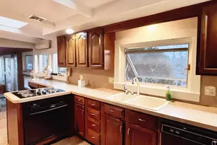 4300 Meadow Crest Rd, Harrisburg, PA 17112 - Photo 7