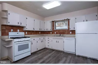 236 W Granada Avenue, Hershey, PA 17033 - Photo 9