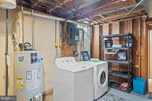 962 W Areba Ave, Hershey, PA 17033 - Photo 25