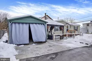 202 Dock St, Middletown, PA 17057 - Photo 3